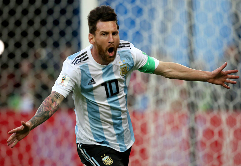 Lionel Messi celebrando un gol en el Mundial de la Copa del Mundo.